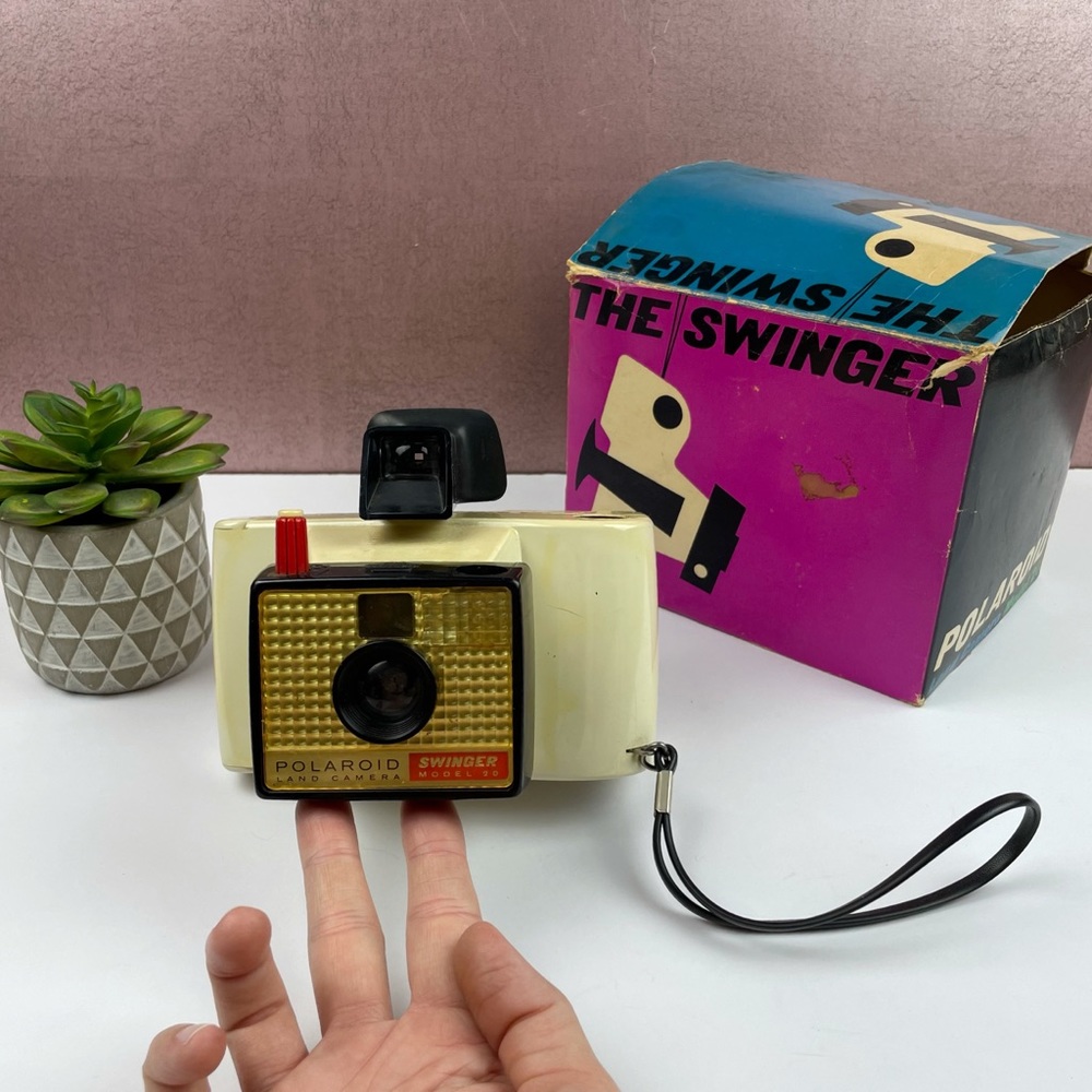 Vintage Polaroid The Swinger Land Camera Model 20 With Box